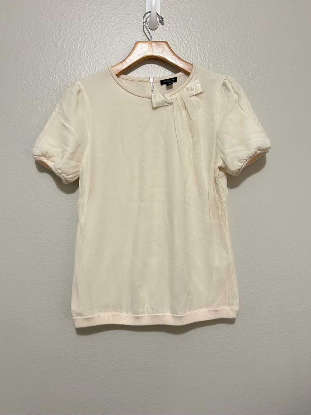 Ann Taylor Cream Bow-Accent Short Sleeve Top, size S
